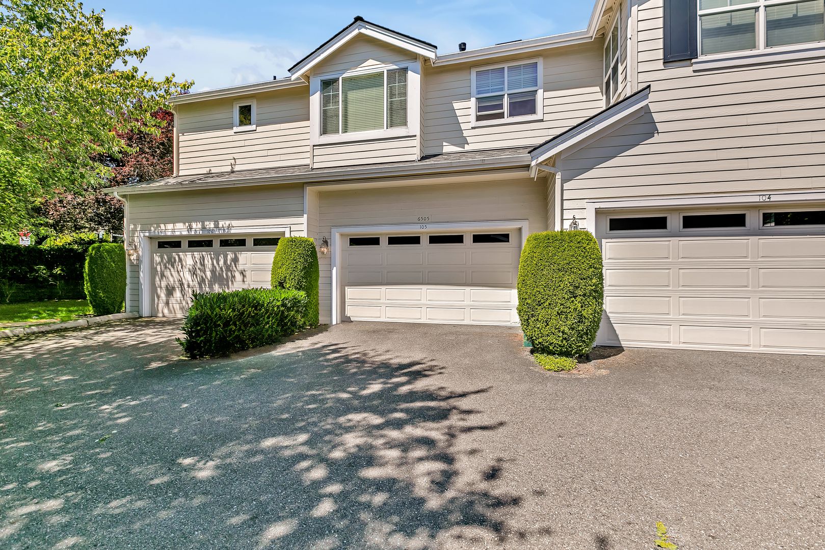 Redmond House: 6505 188th Pl NE, 105