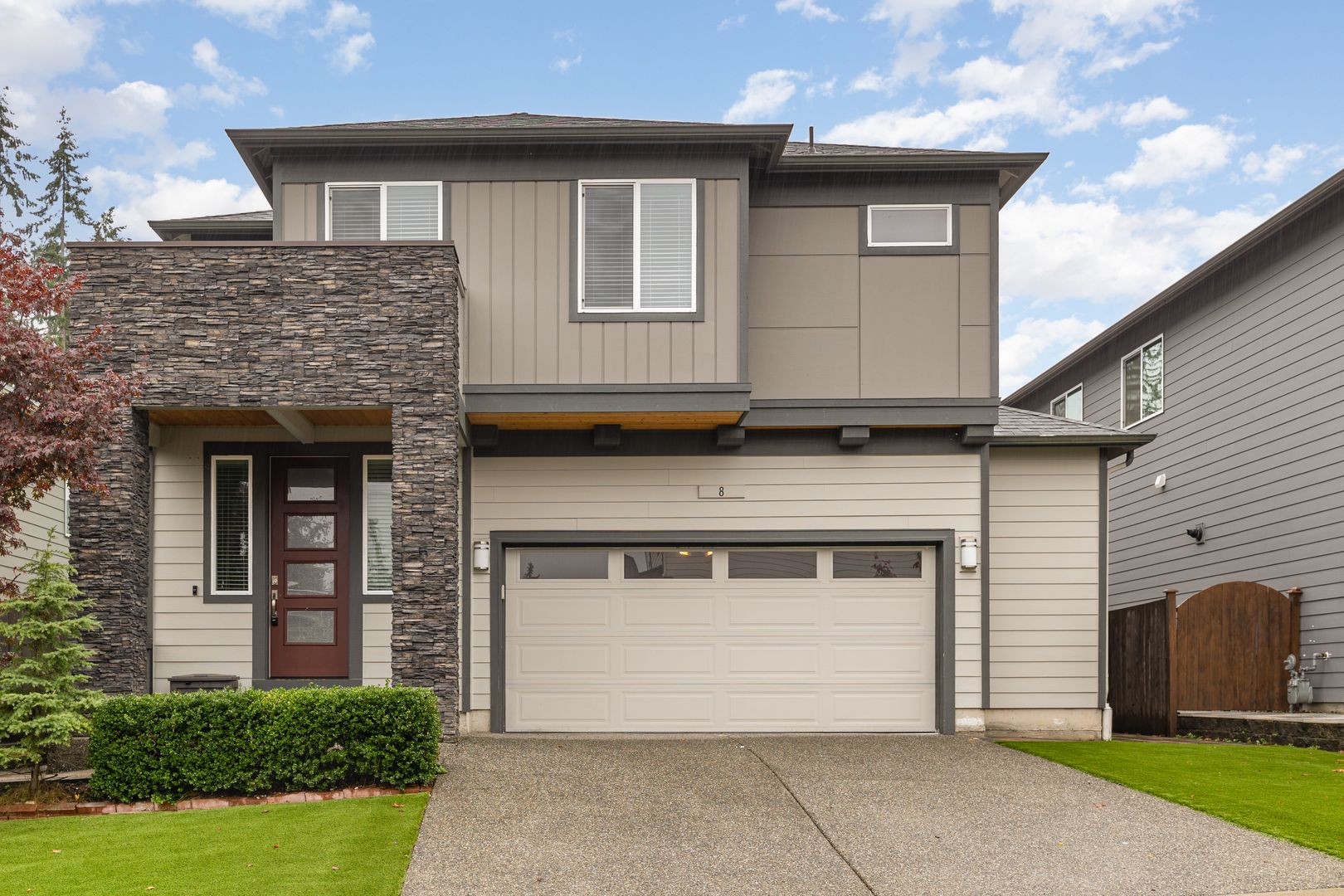 Bothell House: 8 176th Pl SW