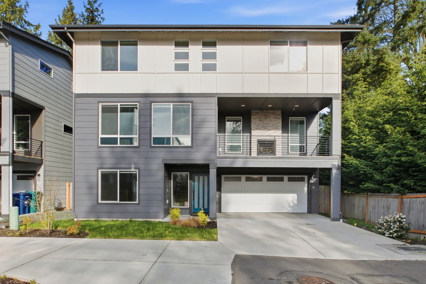 Lynnwood House: 4432 137th St SW