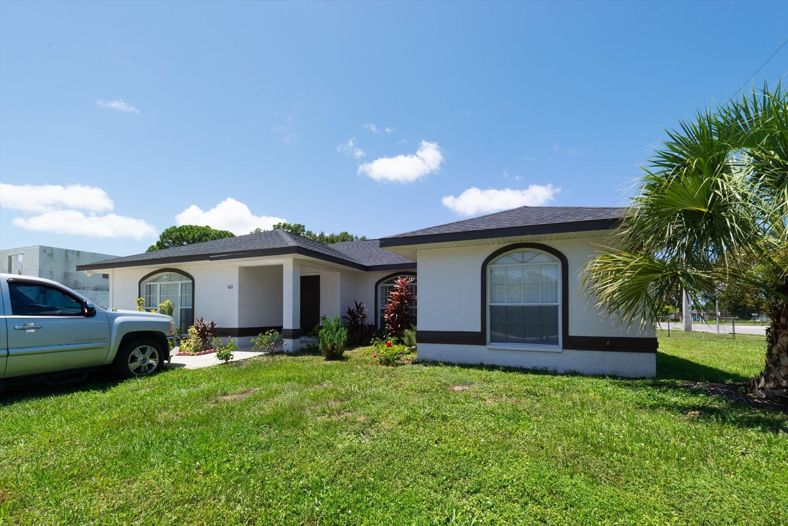 Palmetto House: 1611 3rd Ave W