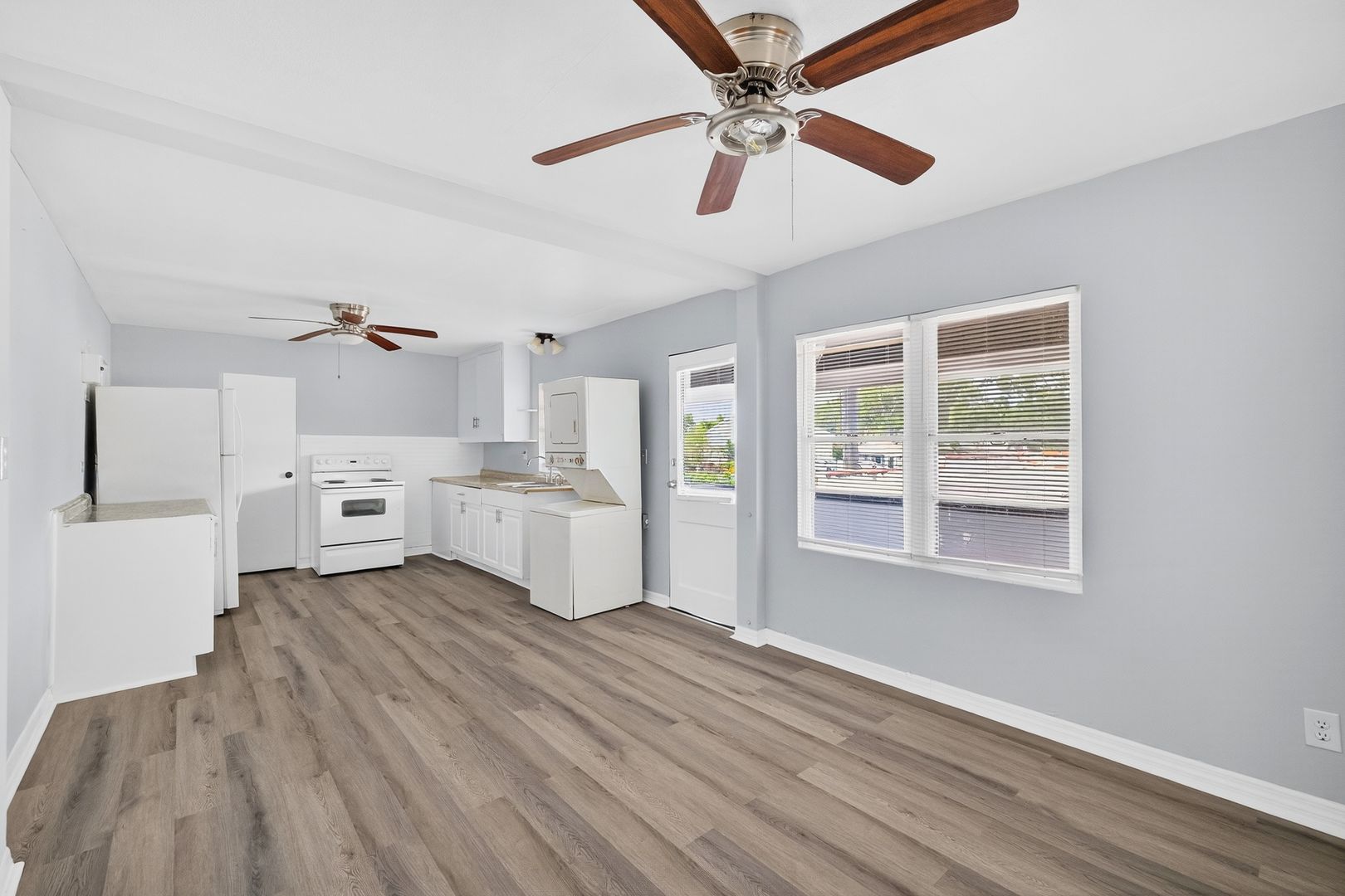 Tampa Apartment: 905 E Powhatan Ave