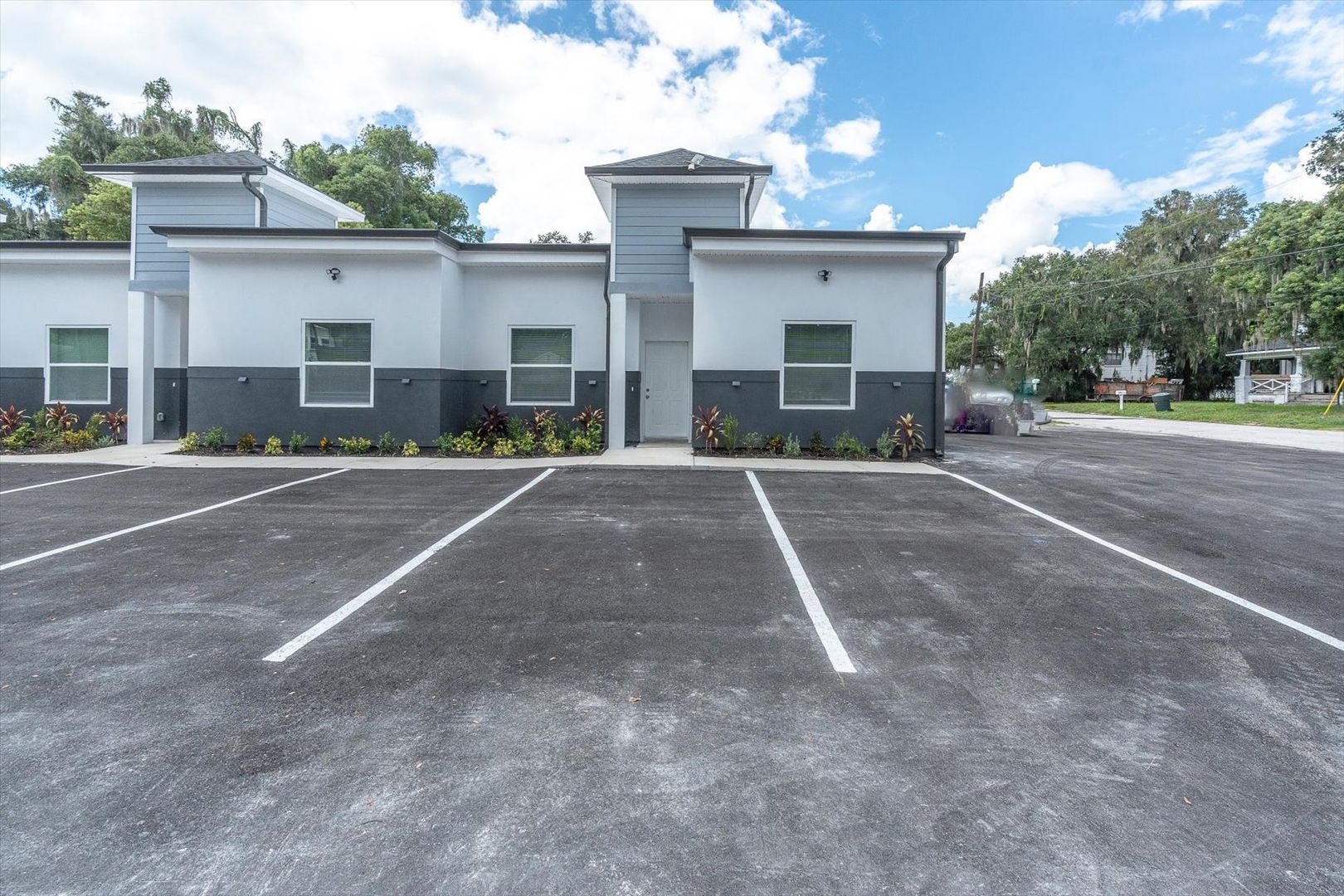 Bartow Apartment: 705 S Orange Ave