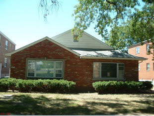 St. Louis Apartment: 5806-5808 Sunshine Dr.