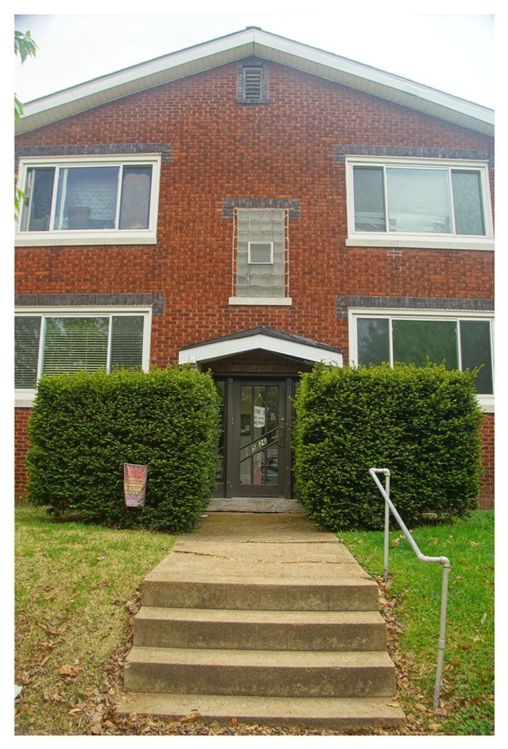 St. Louis Apartment: 5226 Loughborough Ave.