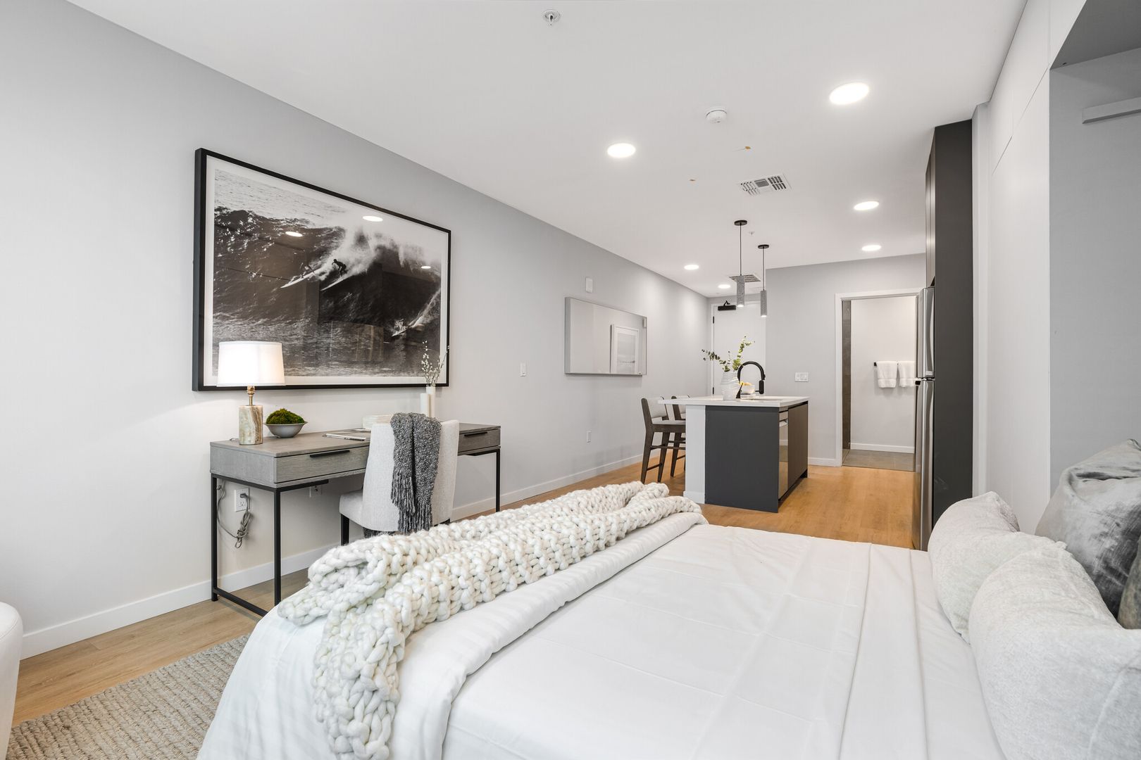 Los Angeles Apartment: 905 South Vermont Avenue