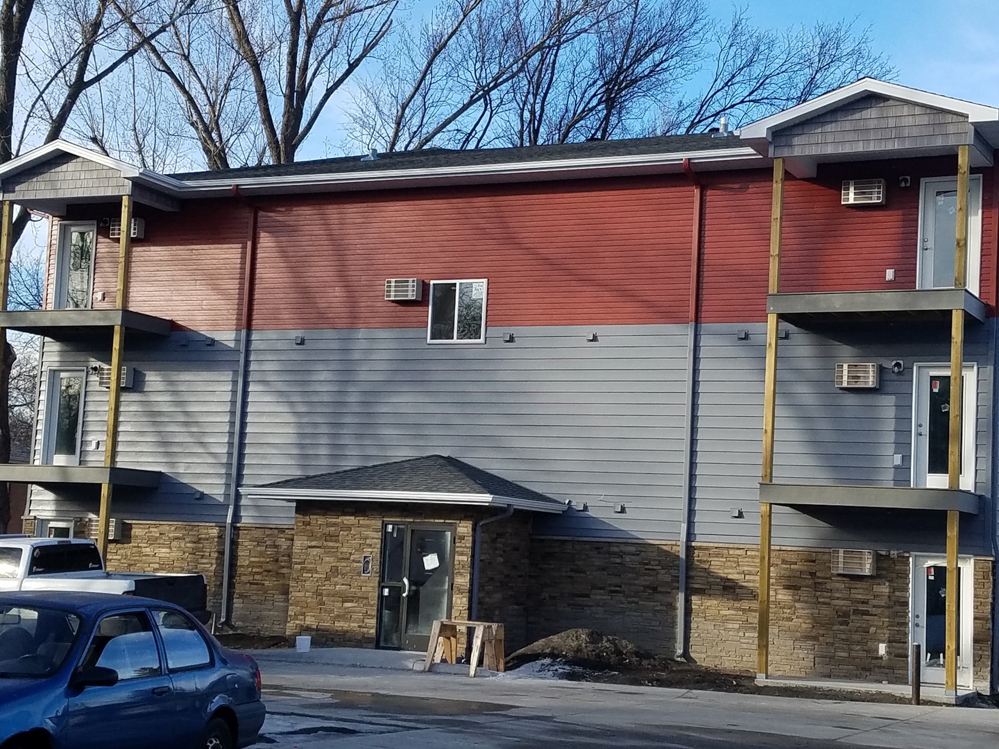 Fargo Apartment: 811 10th Ave N