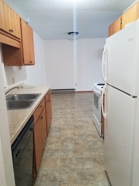 Great 2 bedroom unit in the heart of South Fargo! – photo 1