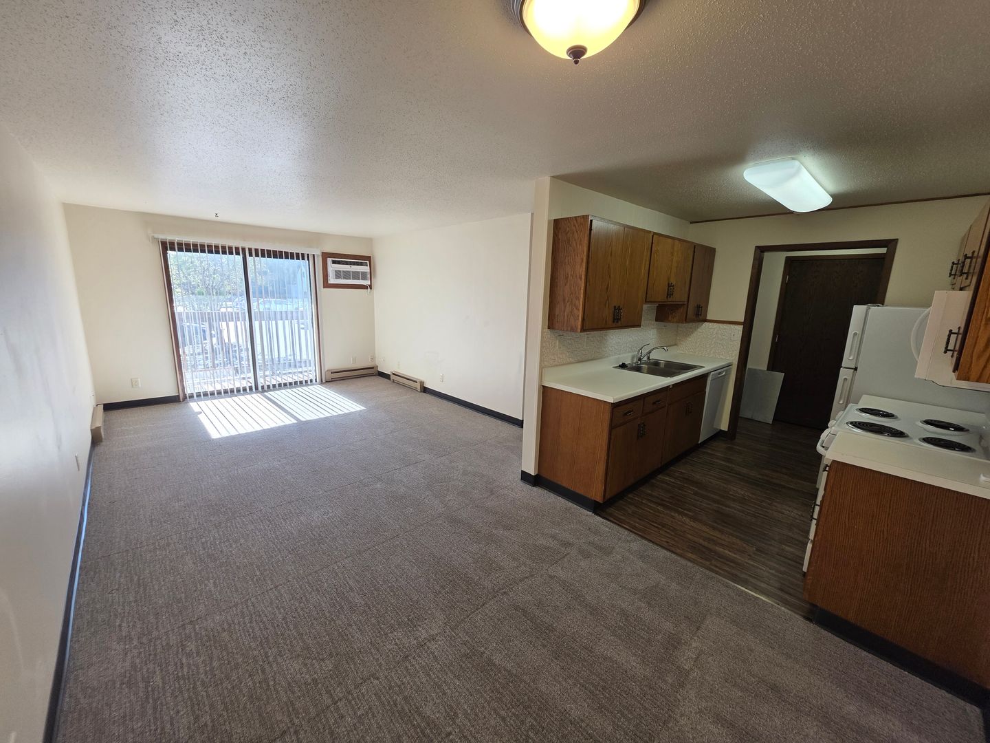 Fargo Apartment: 101 S University Dr