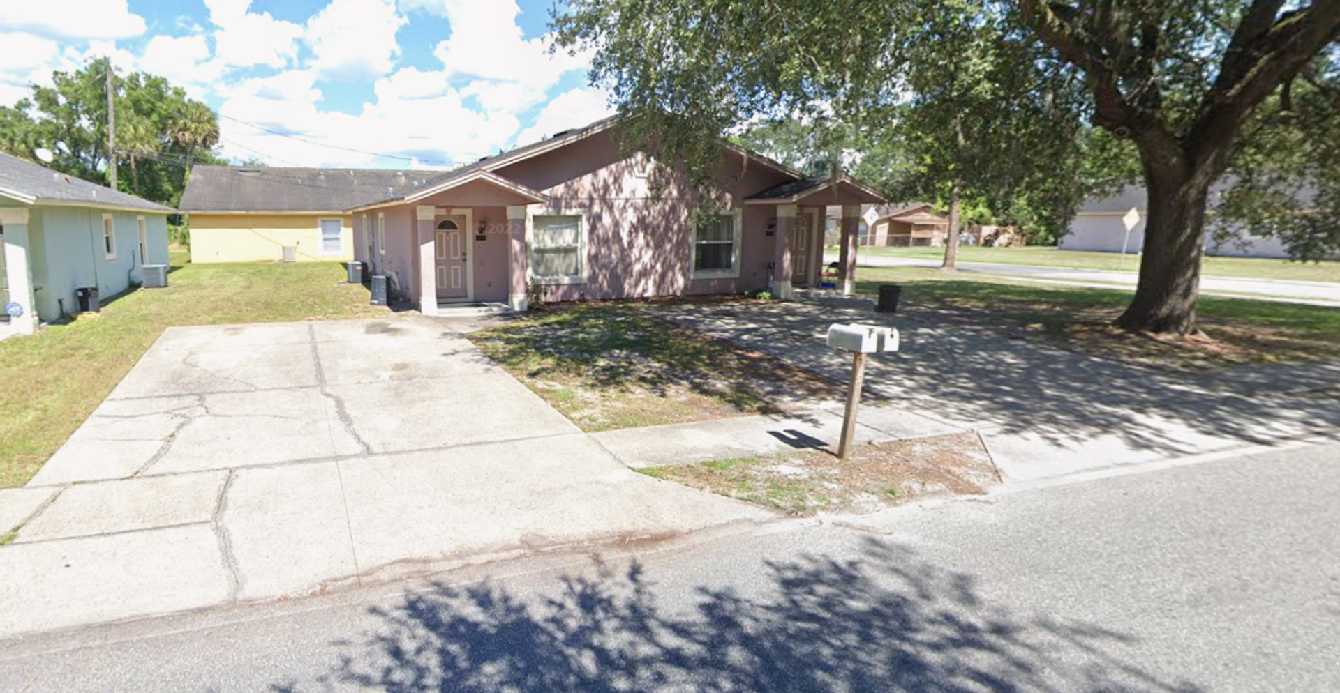 Sanford House: 1515 Oleander Avenue