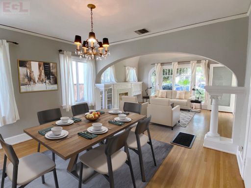 West Hollywood. Beautiful 2-Bedroom/ 1 Bathroom Home. – photo 1