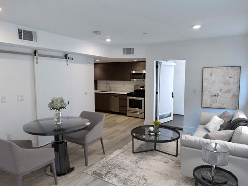 Koreatown. Modern and Bright Studio 1-Bath and modern amenities. – photo 1