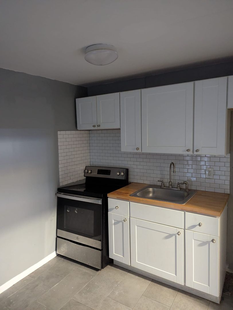 Philadelphia Apartment: 300 W. Coulter St