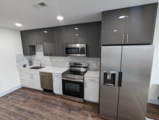 Lux Studio in Brand new Construction w/ ALL THE AMENITIES & PARKING – photo 1