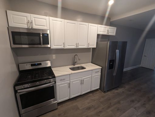Large Carroll Park Home 3br/1.5ba w/ Washer and Dryer, Backyard – photo 1