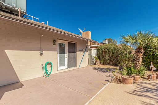 Listing photo thumbnail