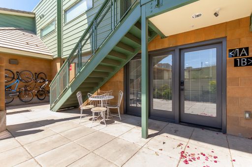 Listing photo thumbnail