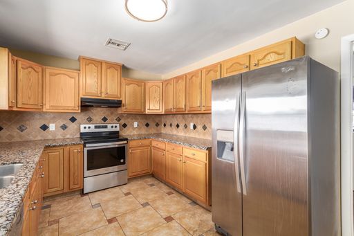 Listing photo thumbnail