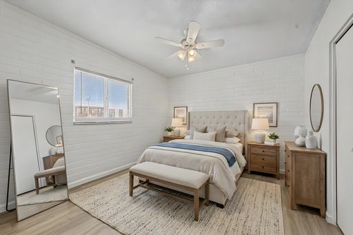 Listing photo thumbnail