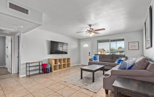 Listing photo thumbnail