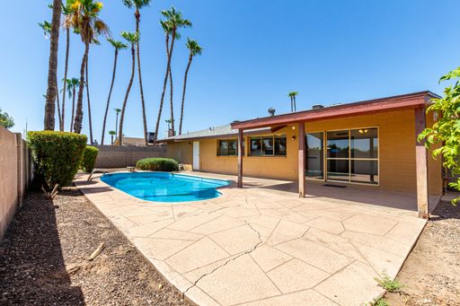 Listing photo thumbnail