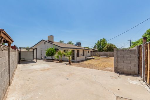 Listing photo thumbnail