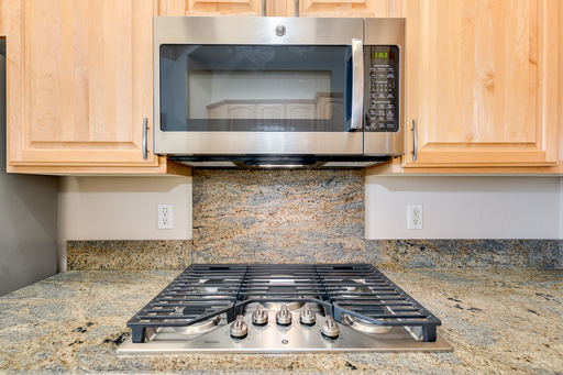 Listing photo thumbnail