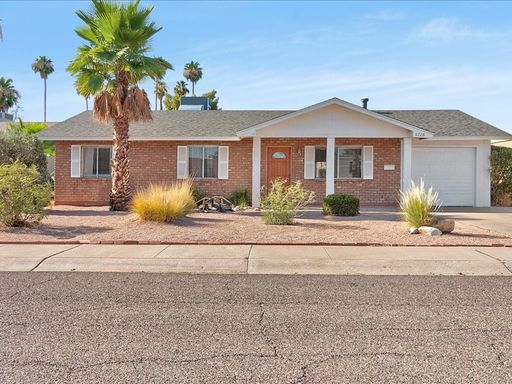 8226 E Plaza Ave, Scottsdale, AZ 85250