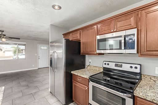 Listing photo thumbnail