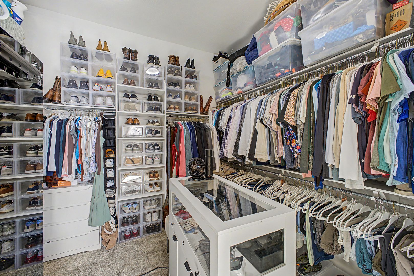 Listing photo