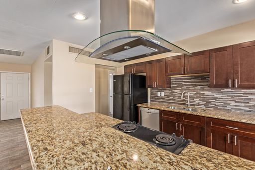 Listing photo thumbnail