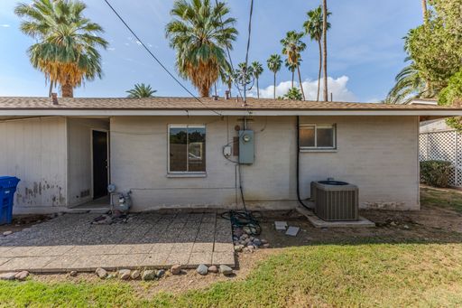 Listing photo thumbnail