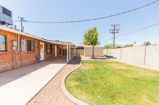 Listing photo thumbnail