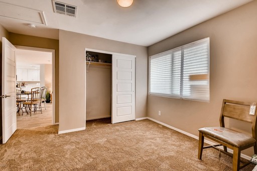 Listing photo thumbnail