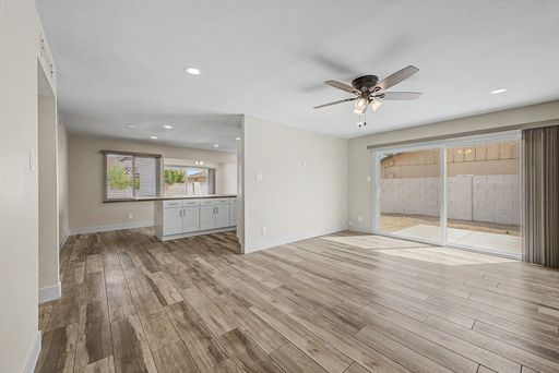 Listing photo thumbnail