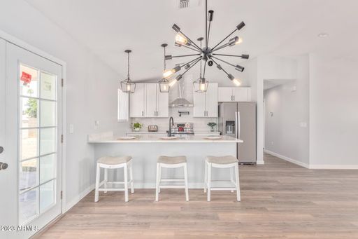 Listing photo thumbnail