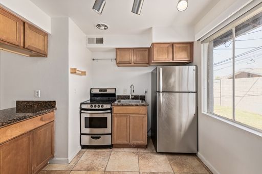 Listing photo thumbnail