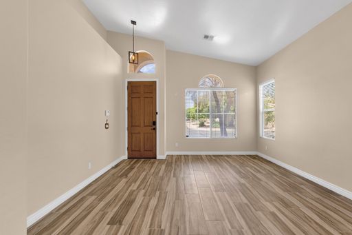 Listing photo thumbnail
