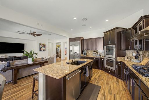 Listing photo thumbnail