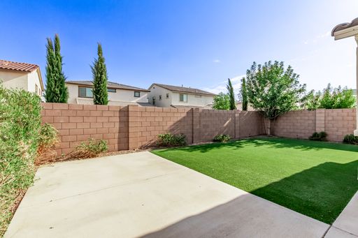 Listing photo thumbnail