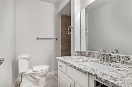 Listing photo thumbnail