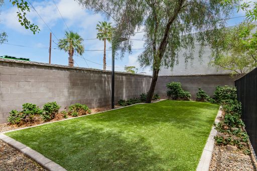 Listing photo thumbnail