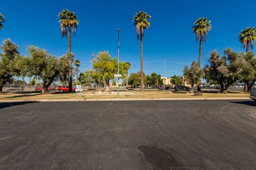 Listing photo thumbnail