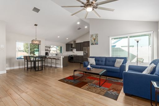 Listing photo thumbnail