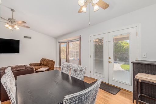 Listing photo thumbnail