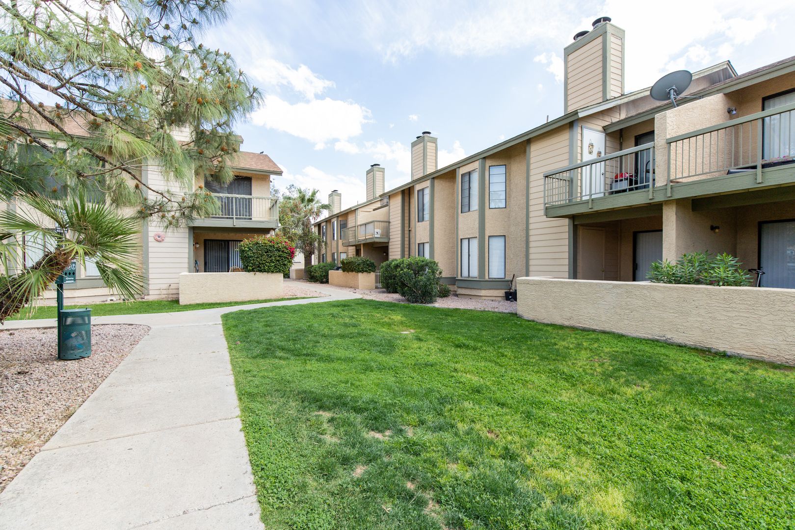 GLENDALE House: 5236 W PEORIA AVE 221