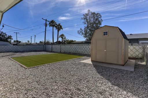 Listing photo thumbnail