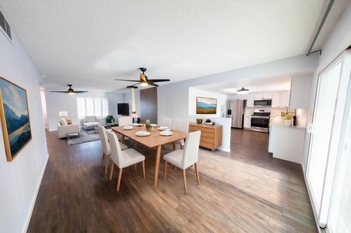 Listing photo thumbnail