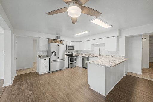 Listing photo thumbnail