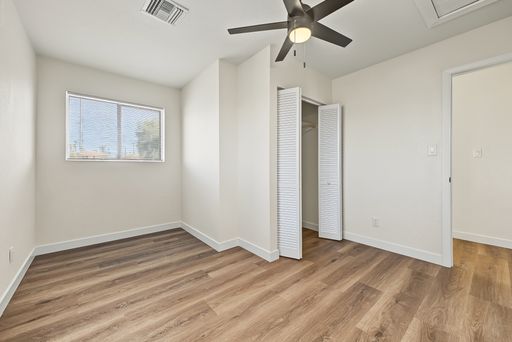 Listing photo thumbnail