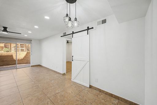 Listing photo thumbnail
